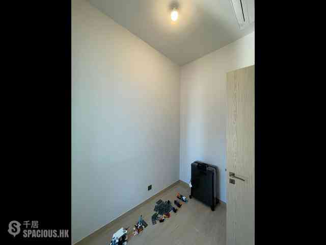 Sai Ying Pun - Upper Manor 11