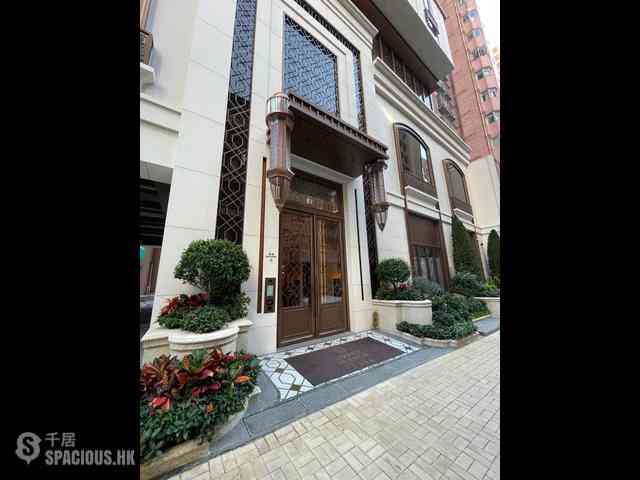 Sai Ying Pun - Upper Manor 13