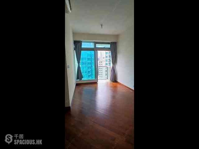 Wan Chai - The Avenue Phase 2 Block 2 01