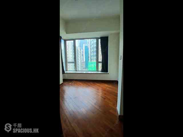 Wan Chai - The Avenue Phase 2 Block 2 02