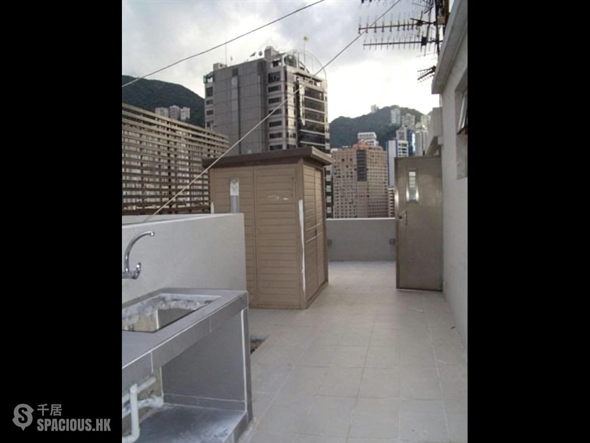 Happy Valley - Sports Mansion 01