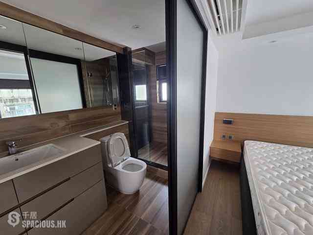Wan Chai - 15, St. Francis Street 04