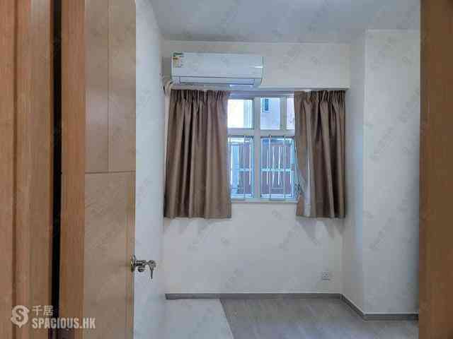 Soho - Caravan Court 04