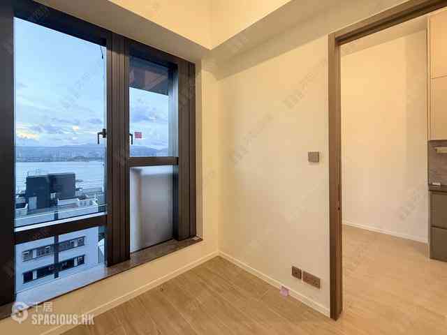 Sai Ying Pun - Des Voeux W Residence 08
