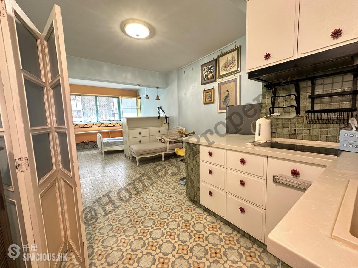 Causeway Bay - Tai Kwun Mansion 01
