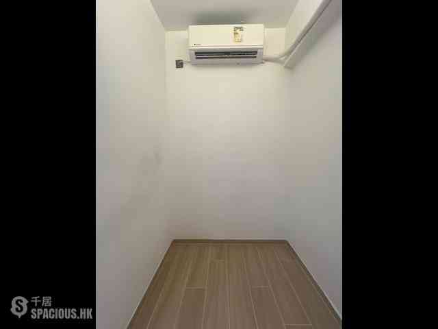 Tsim Sha Tsui - 23A, Lock Road 08