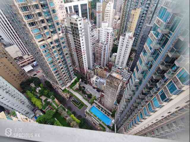 Wan Chai - The Avenue 06
