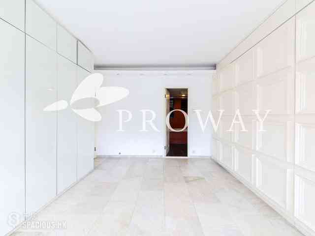 Happy Valley - The Broadville 04
