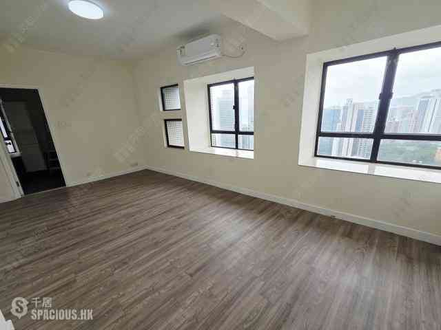 Mid Levels Central - Birchwood Place 09
