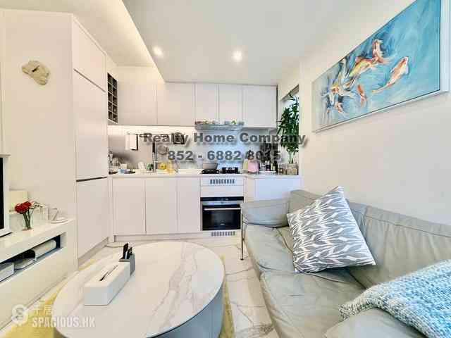 Sai Ying Pun - Fook Moon Building 03