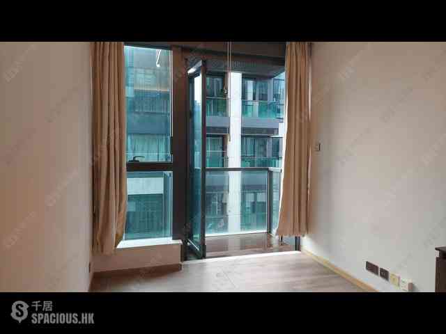 Sai Ying Pun - Two・Artlane 03