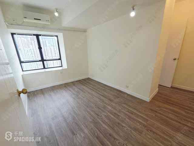 Mid Levels Central - Birchwood Place 17
