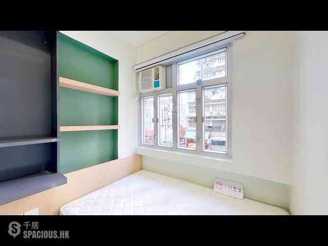 Sheung Wan - 114, Des Voeux Road West 05