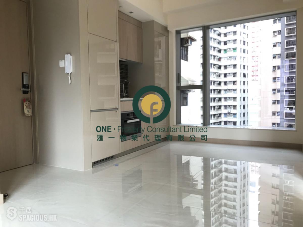 Sai Ying Pun - King's Hill 01