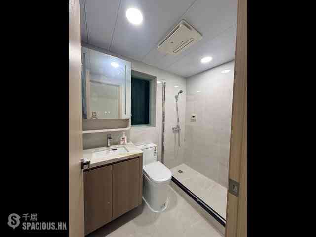 Tsim Sha Tsui - The Victoria Towers Tower 2 05