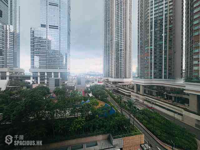 West Kowloon - The Waterfront 04