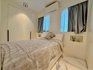 Sai Ying Pun - Fook Moon Building 07
