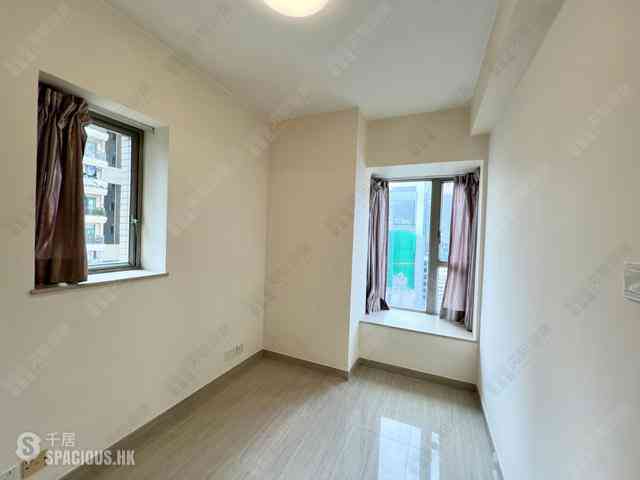 Wan Chai - The Zenith 08