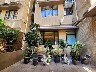Mid Levels East - Ewan Court 05