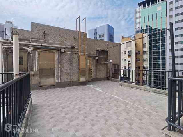 Sheung Wan - Shun Loong Building 01