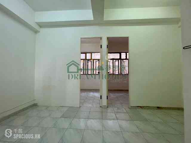 Sai Ying Pun - 10-12, Eastern Street 02