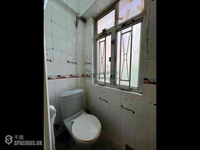 Sai Ying Pun - 10-12, Eastern Street 07