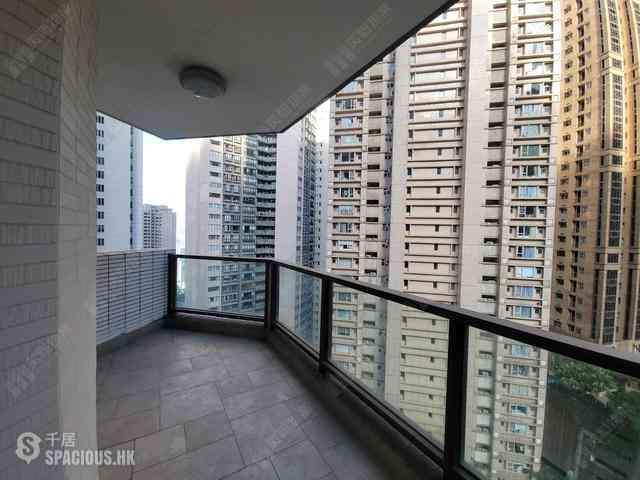 Mid Levels Central - Tregunter Block 1 03