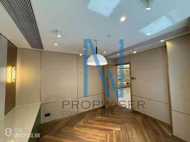 Tsim Sha Tsui - Winfield Commercial Building 07