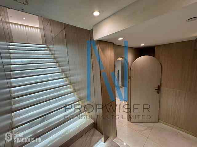 Tsim Sha Tsui - Winfield Commercial Building 12