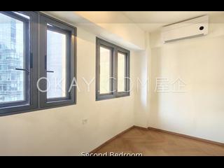 Sheung Wan - Shun Loong Building 06