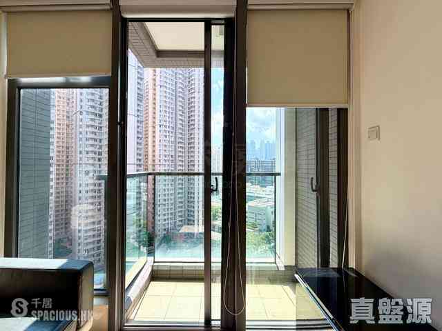 Tseung Kwan O - The Wings II 03