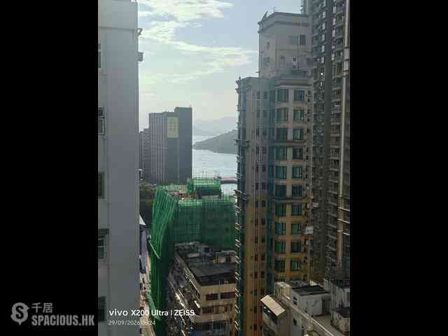 Kennedy Town - Luen Yau Apartments 02