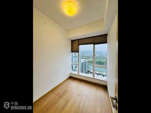 Tseung Kwan O - Monterey Block 5 04