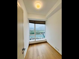 Tseung Kwan O - Monterey Block 5 05
