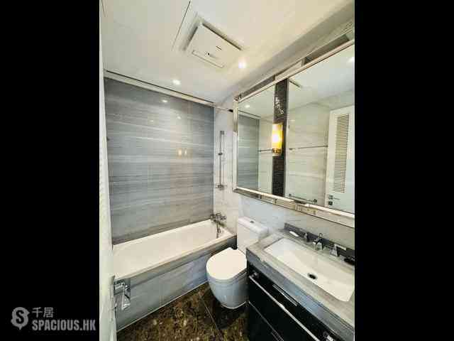 Tseung Kwan O - Monterey Block 5 08