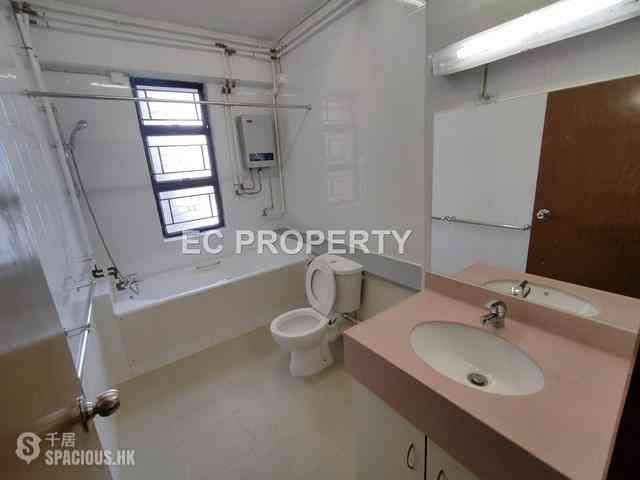 Yau Ma Tei - Wylie Court 12