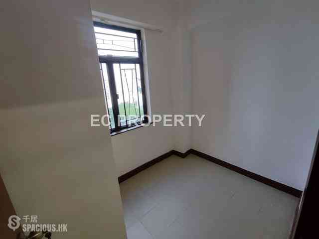 Yau Ma Tei - Wylie Court 16