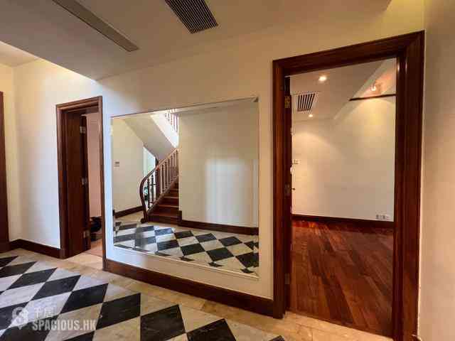 Stanley - Carmelia 05
