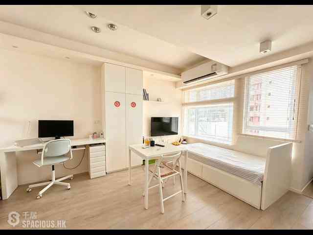 Sheung Wan - Man Bond Building 01