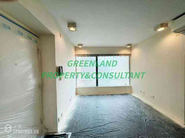 Tai Hang - Jardine Summit 01