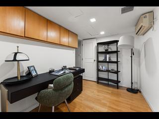 Shouson Hill - Henredon Court 27