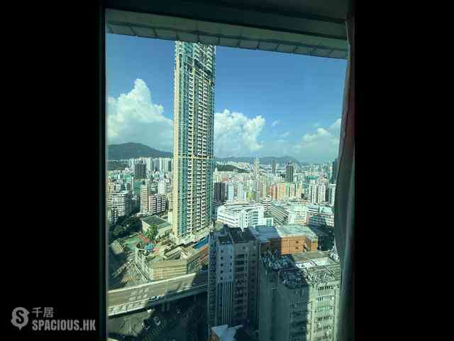 Tai Kok Tsui - Metro Harbour View 06