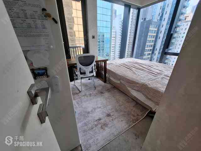 Sai Ying Pun - Bohemian House 03