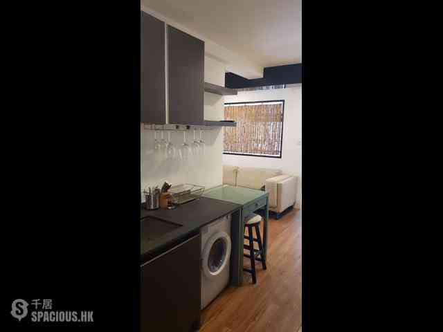Wan Chai - Hang Tak Building 01