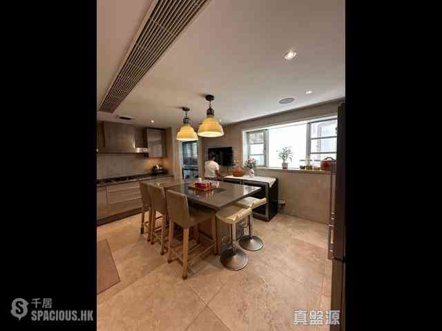 The Peak - Guildford Court 01