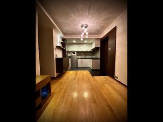 Kennedy Town - Pearl Court Block A 02