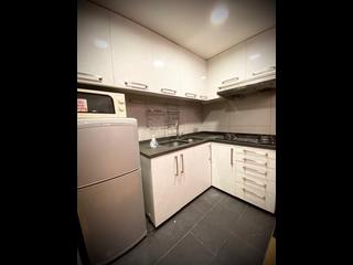 Kennedy Town - Pearl Court Block A 06