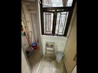 Mid Levels West - Sung Ling Mansion 07