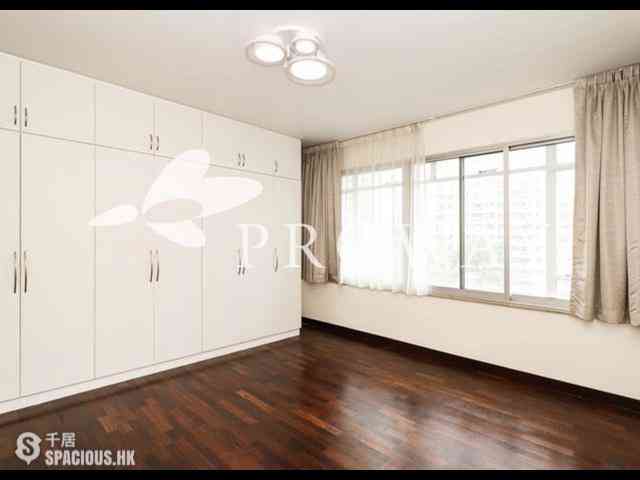 Mid Levels Central - Brewin Court 05
