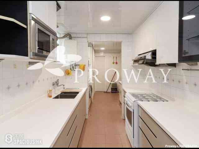 Mid Levels Central - Brewin Court 10